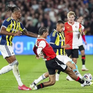 atilan mansetleri gormeniz lazim butun ulke fenerbahceyi konusuyor icaZ1ViG