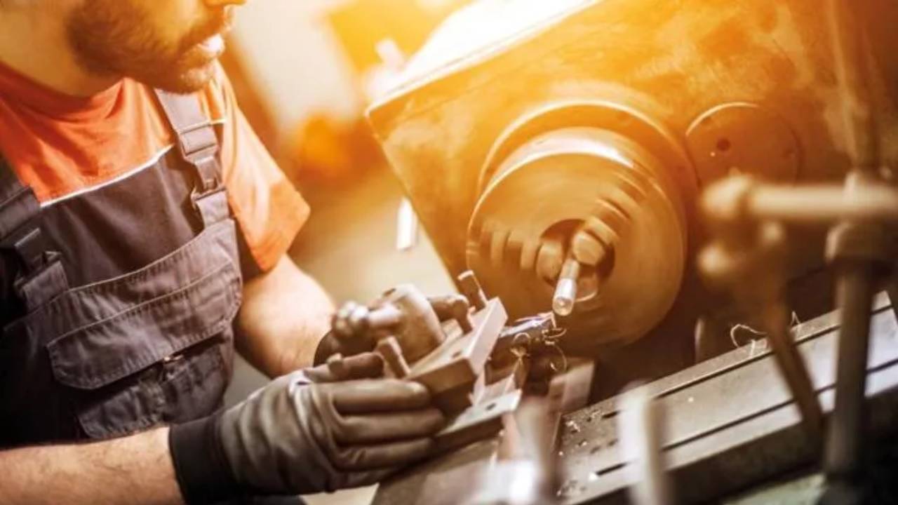 imalat sanayisinde kapasite kullanimi eylulde artti czuZtJGf