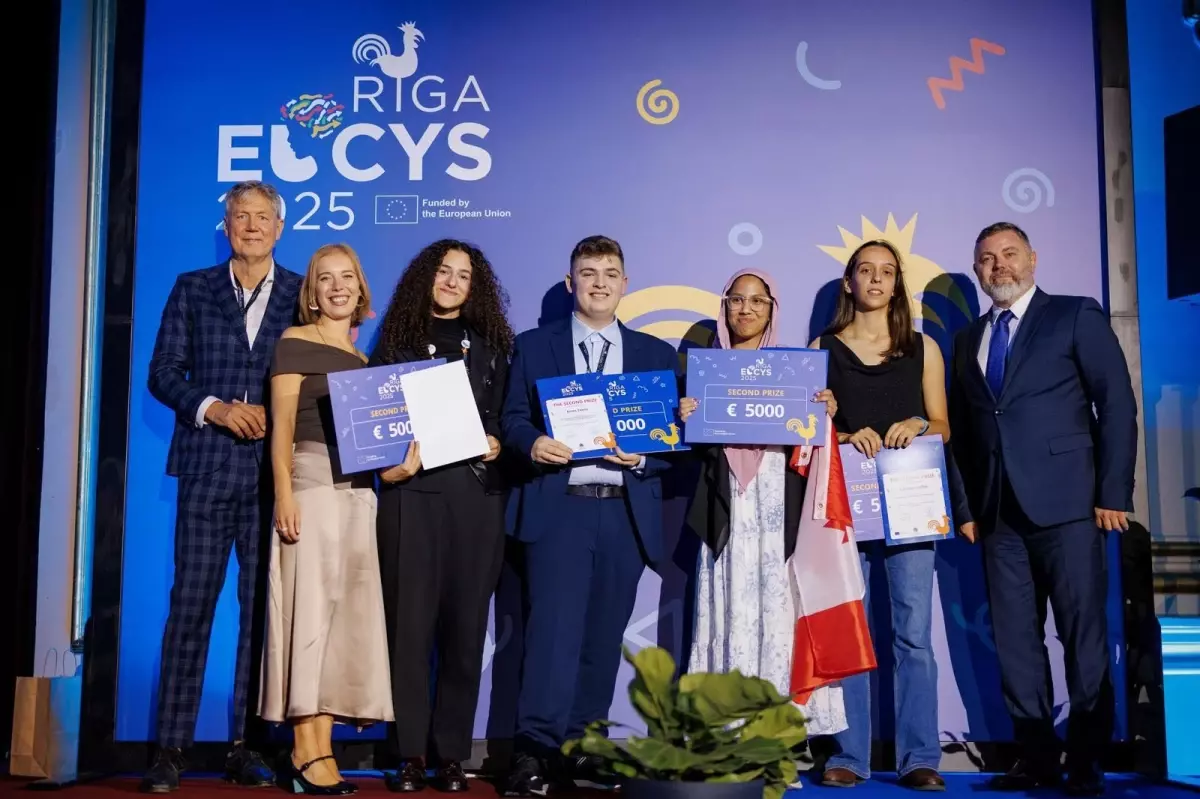 ceren sel avrupada 2nci oldu 5n5mikLO