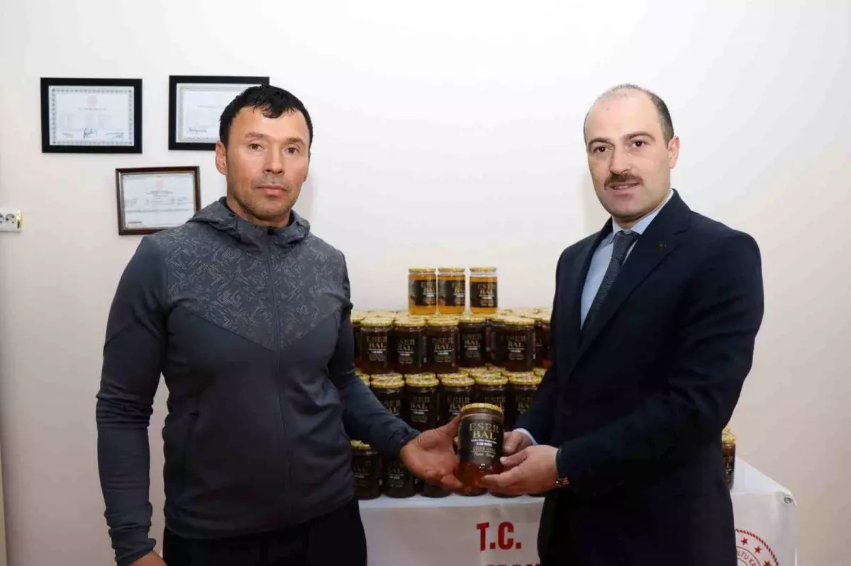 organik bal ureticisinden ihtiyac sahiplerine bagis JiYd1nQr.jpg