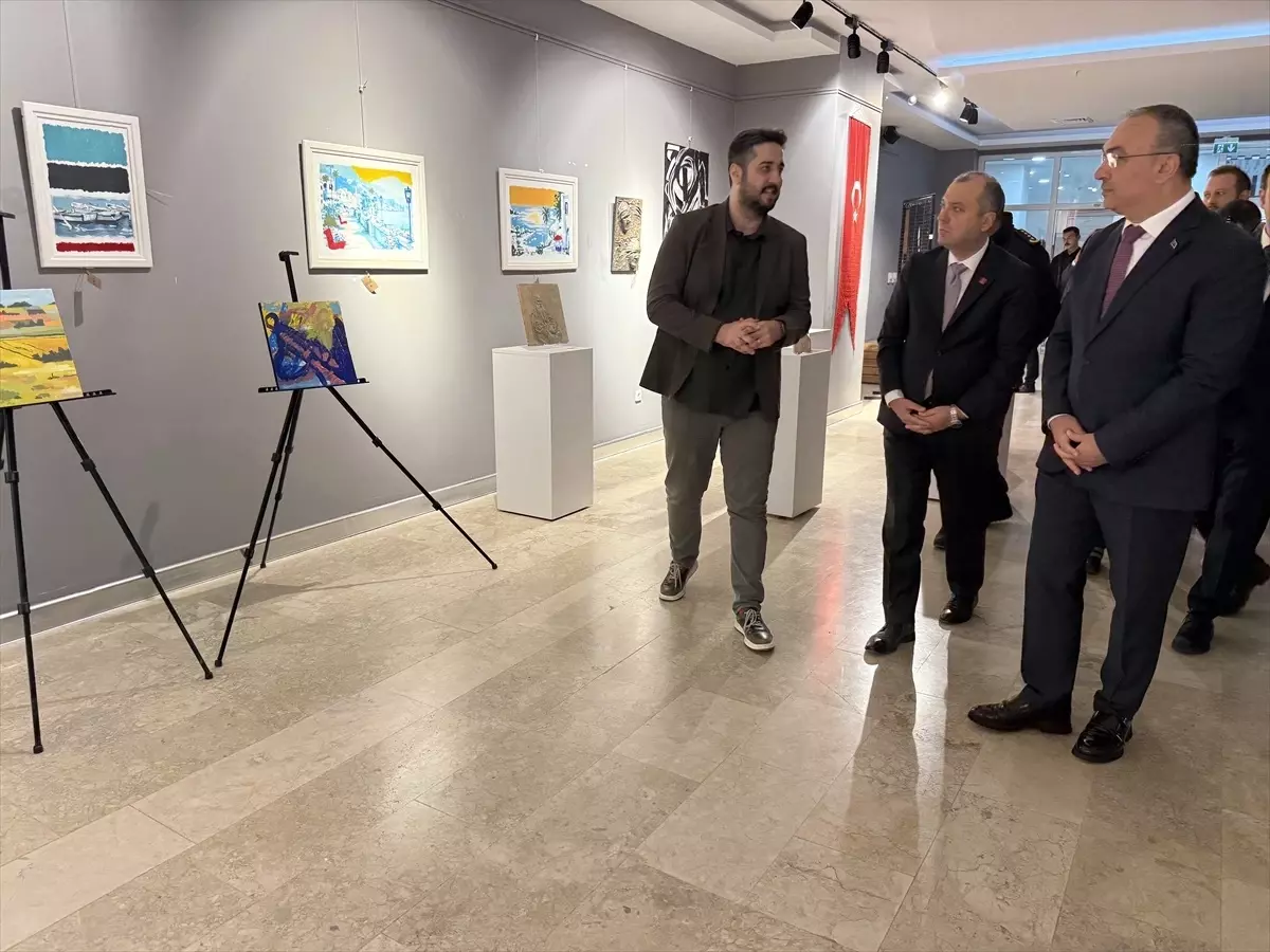 tekirdagda psikiyatri hastalarindan sergi QmclRJUd.jpg