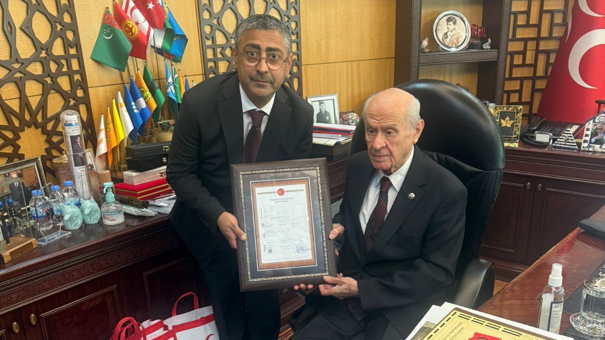 teskilat binasinin tapusu devlet bahceliye takdim edildi ZMQ6h5er