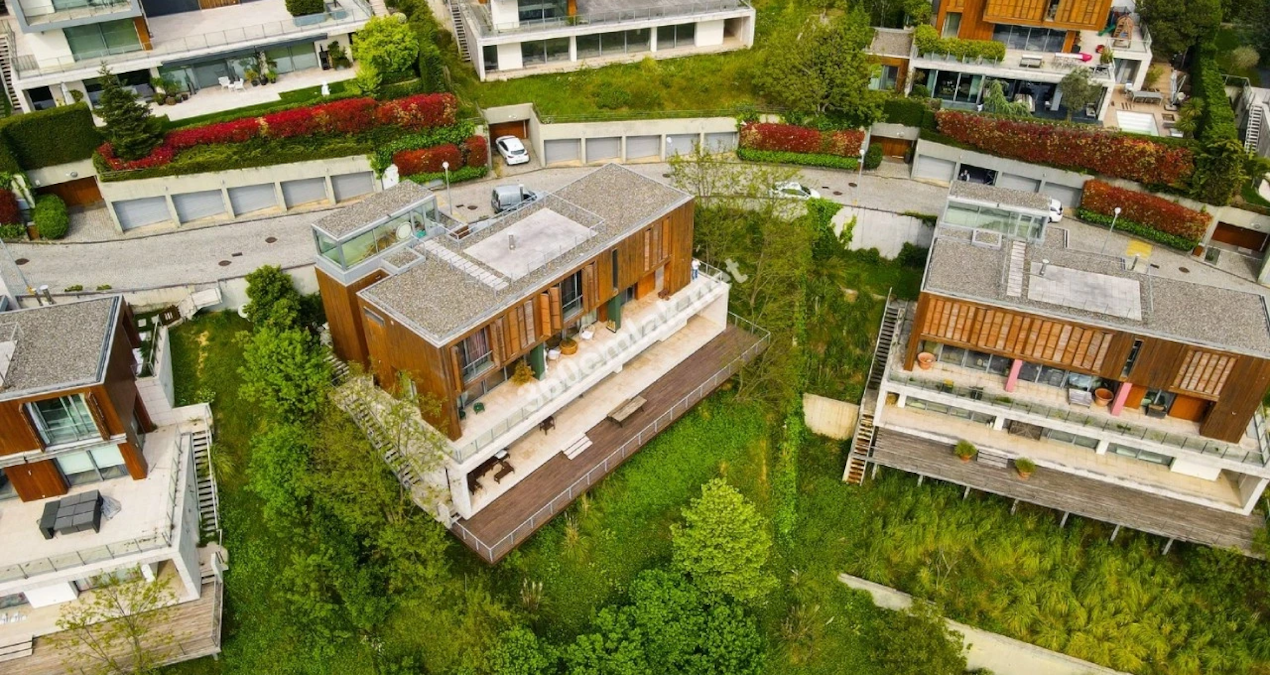 ziraat bankasindan unlulerin sitesinde milyonluk villa satisi CtuC5pbK