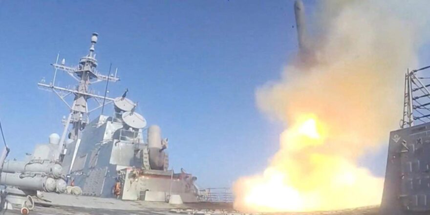 Trump’ın gözbebeğini alev alev yaktı! Apar topar götürdüler