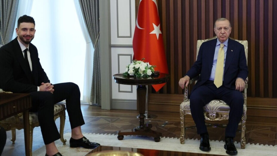 Cumhurbaşkanı Erdoğan, Alperen Şengün ile Bir Araya Geldi