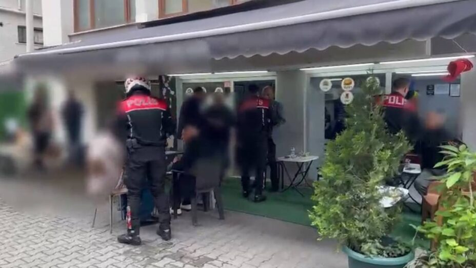 Fuhşa Aracılık Eden İki Çay Ocağına Baskın: Gözaltılar ve Tutuklamalar